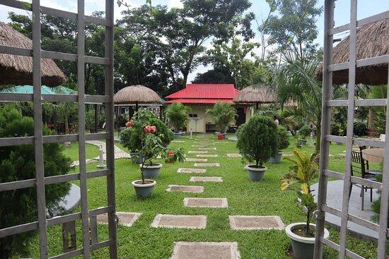 Inayah's Cafe & Restaurant